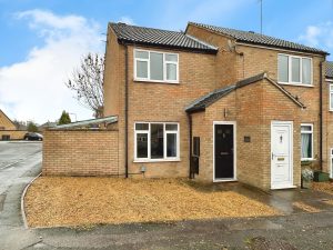 Fetlock Close, Clapham, MK41